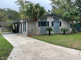 2606 Merrywood Ct, Pascagoula, MS 39581