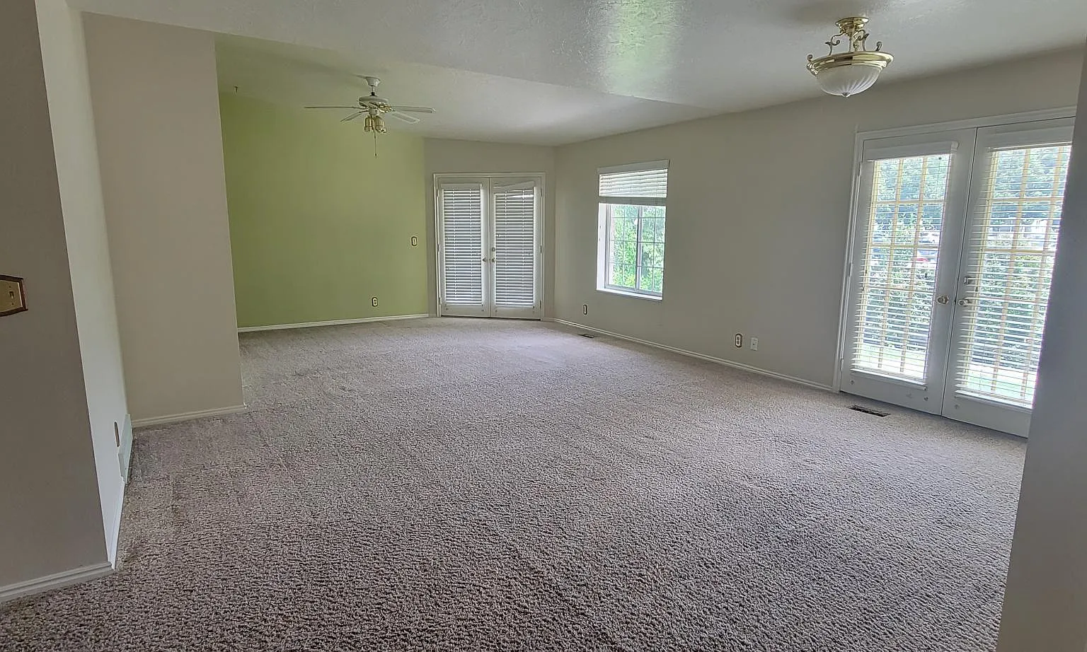 434 W 120 N — Photo 2