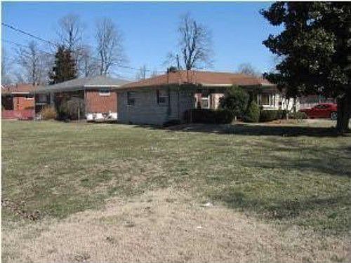 3rd image of 5603 Jessamine Ln
