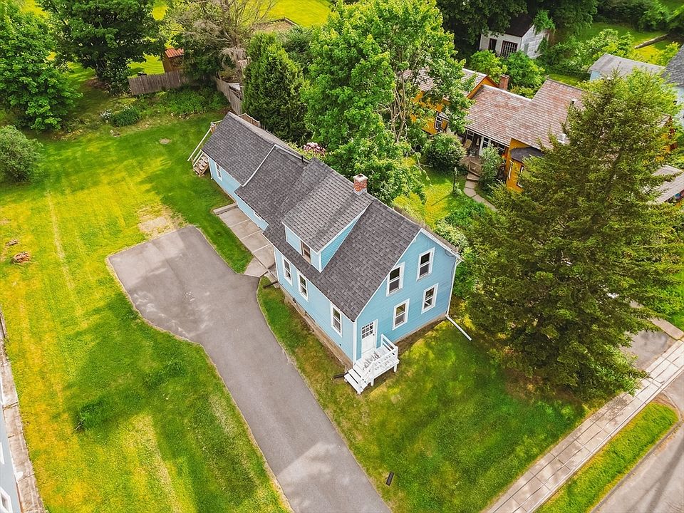 1st image of 15 School St