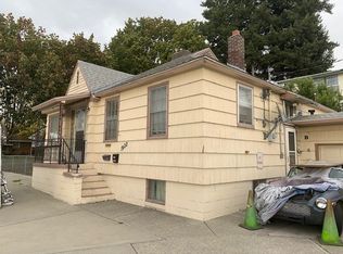 1922 N Washington St, Spokane, WA 99205