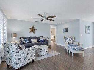 1480 Homestead Dr, Englewood, FL 34223