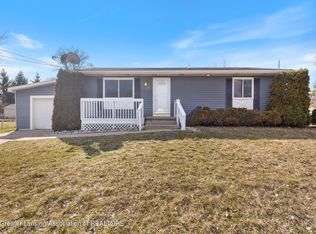5802 Pheasant Ave, Lansing, MI 48911