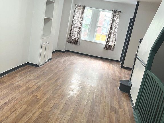 2nd image of 2628 S Beulah St