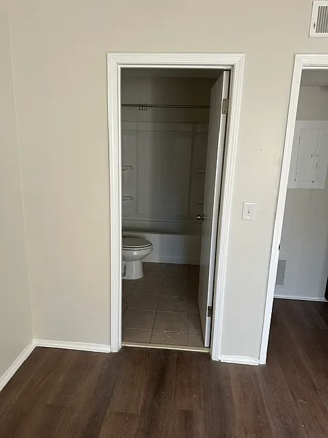 2 bed, 1139 sqft, $1,500 — Photo 3