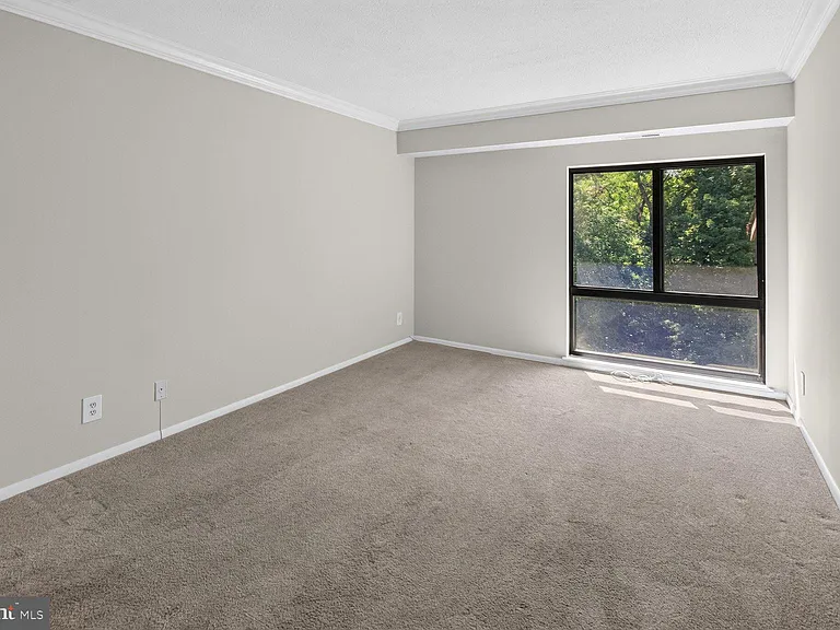 5915 Tamar Dr #11 — Photo 5
