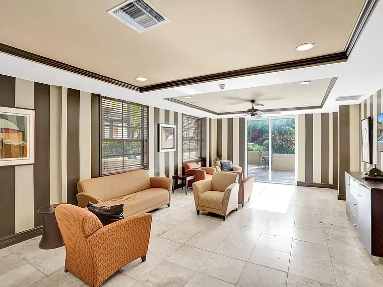 520 SE 5th Ave #2211 — Photo 31