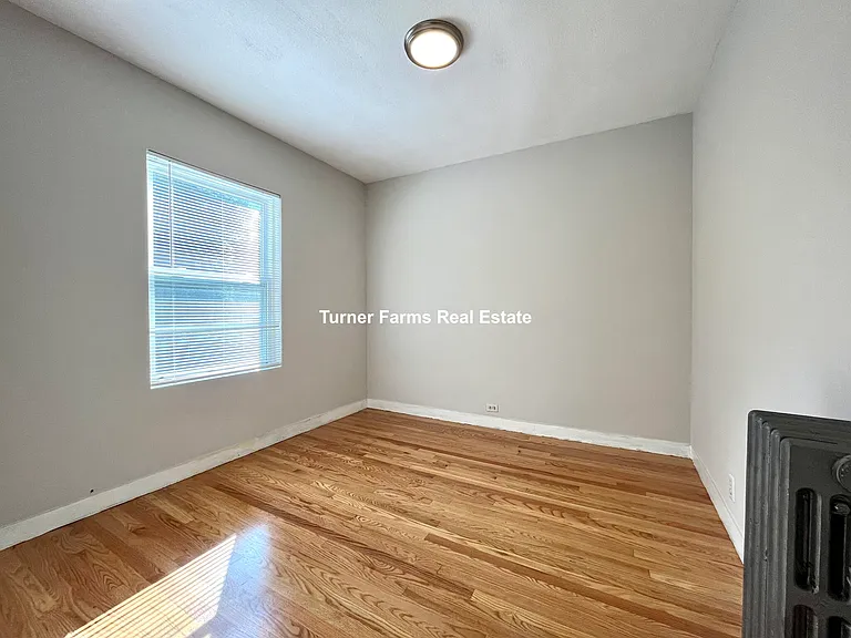 18 Eastman St #A2 — Photo 11