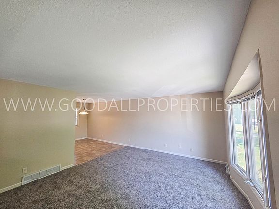3rd image of 1116 39th St
