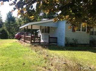 51 Bryant Ln, Shawangunk, NY 12566