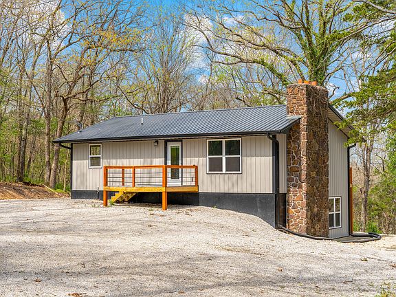 3rd image of 25173 Farm Road 1266