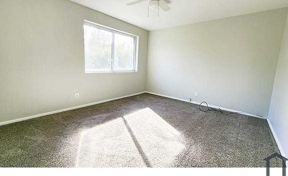 4th image of 5976 Glenway Dr #B