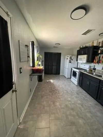 6116 Mariposa Ave — Photo 4