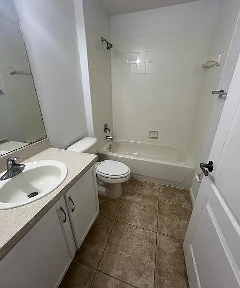 130 Newberry Ln — Photo 15