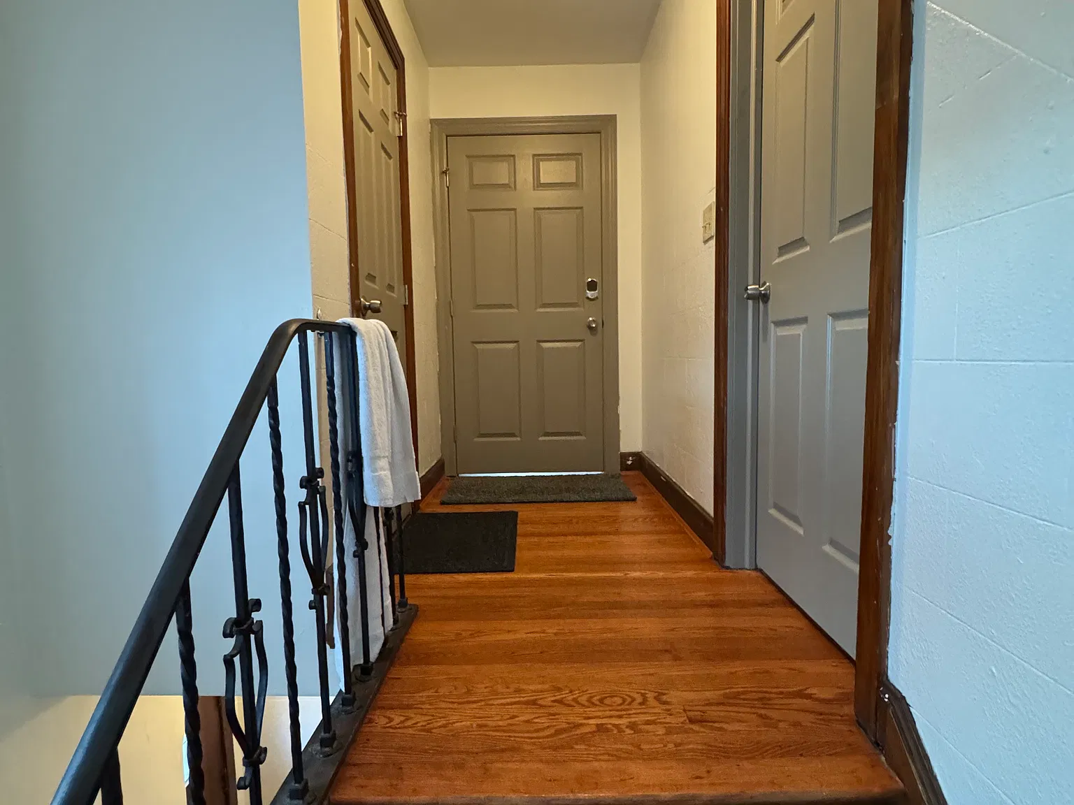 2 bed, 1100 sqft, $1,600 — Photo 3
