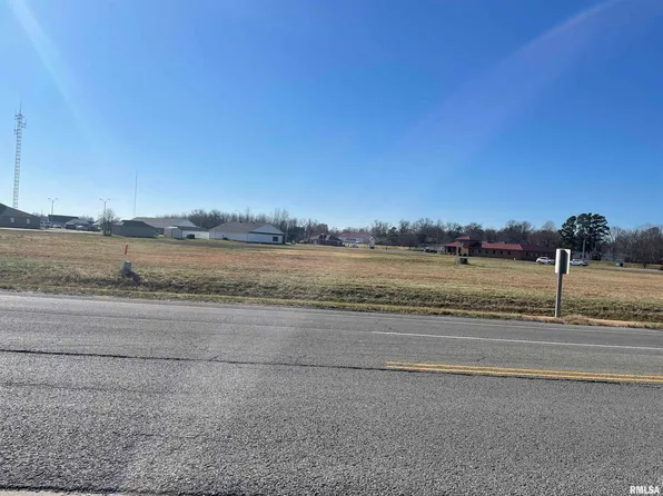 904 S Commercial St, Harrisburg, IL 62946