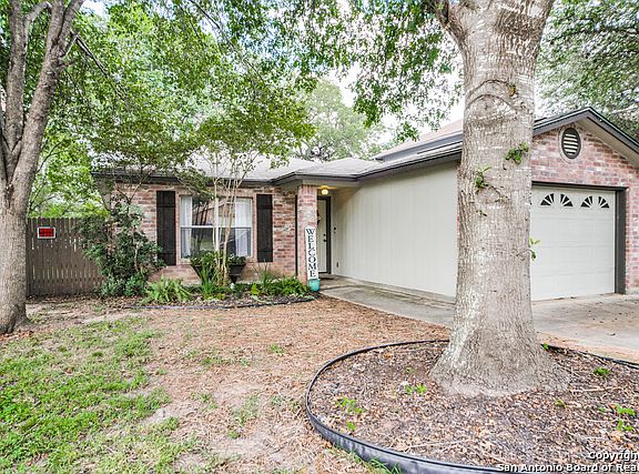 2nd image of 7331 Clipper Oak Dr