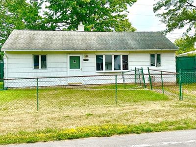 4735 Isherwood Dr, Niagara Falls, NY, 14305