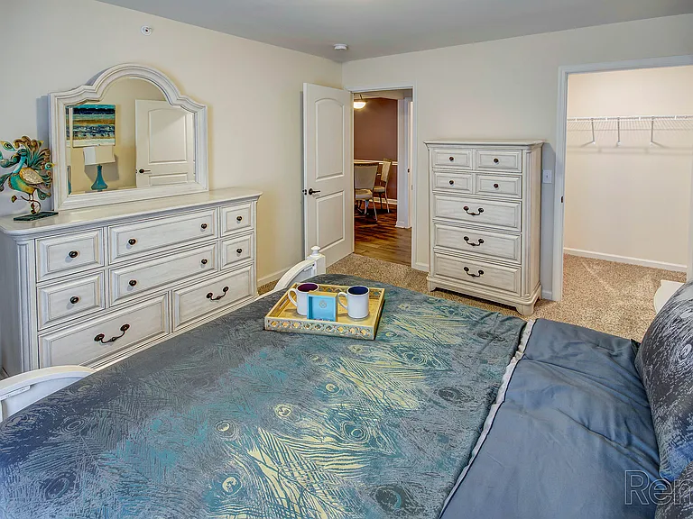 Nicholas Place Apartments — Photo 11