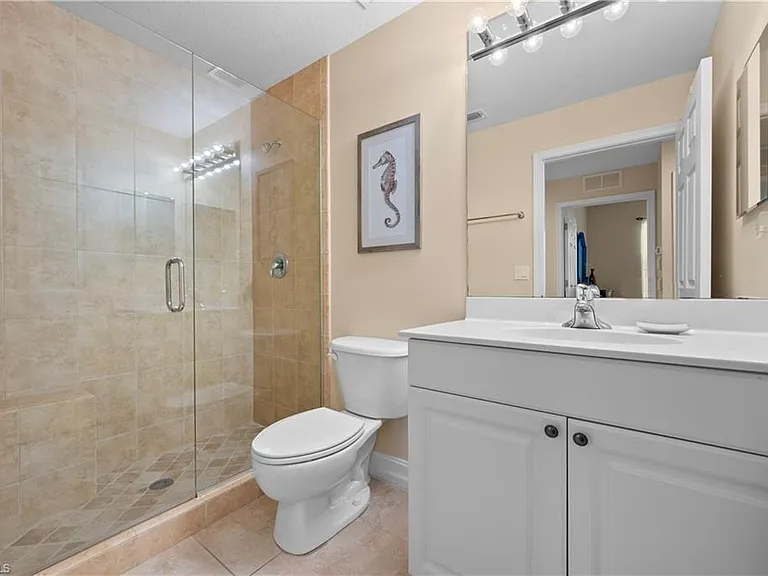 6815 Ascot Dr #102 — Photo 21