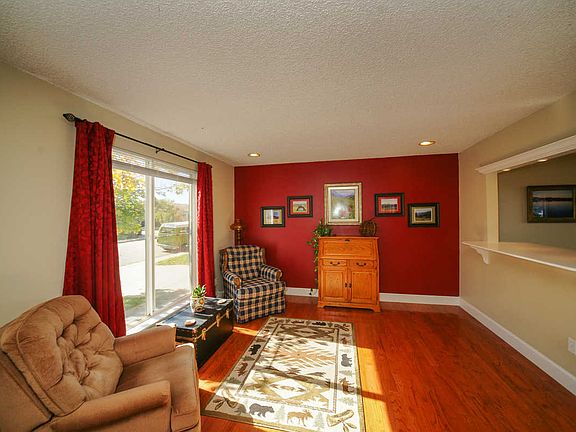 3rd image of 3281 W 10th Avenue Pl
