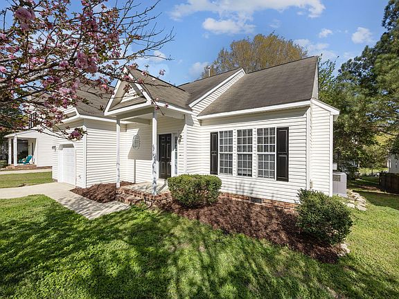 2nd image of 616 Hanska Way