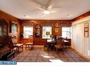 209 Delancey St, Philadelphia, PA 19106