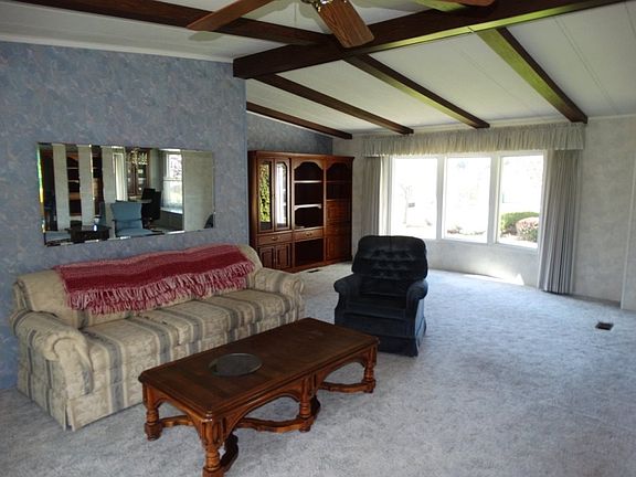 4th image of 18801 E Fairview Ct