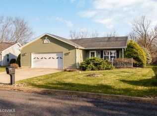 11 Meadow Ln, Lewisburg, PA 17837