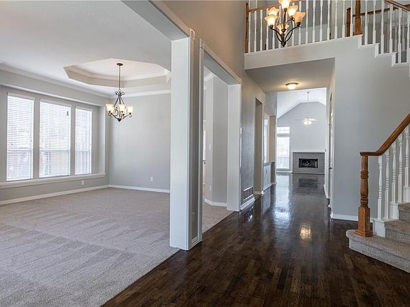 4th image of 3616 Chimney Rock Dr