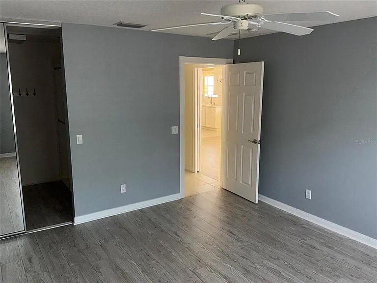 8004 Camminare Dr — Photo 19