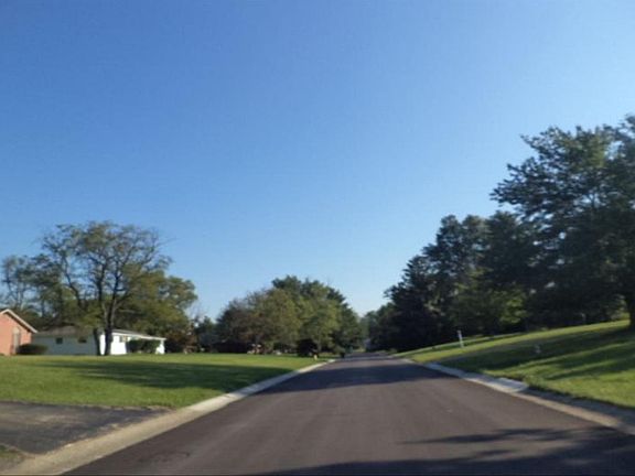 5th image of 7385 Laurel Oak Ln