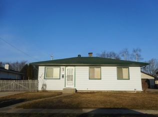 8524 19th Ave, Kenosha, WI 53143