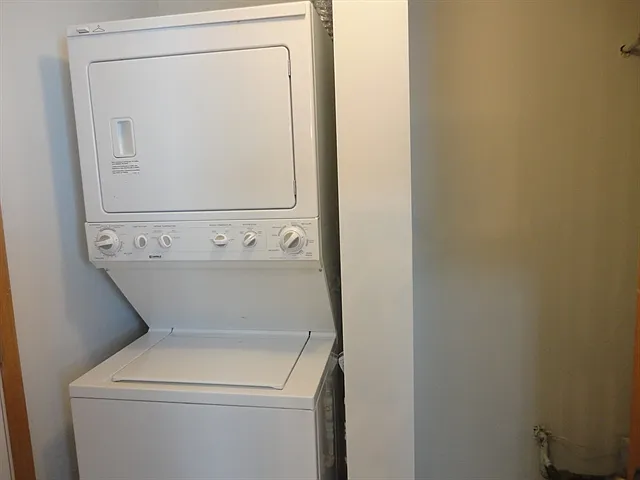 21555 Fulton Ct — Photo 8