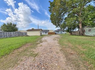 3515 5th St, Bay City, TX 77414