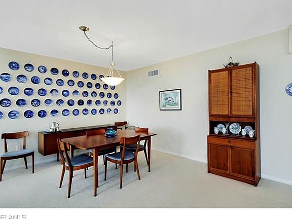 4th image of 4031 Gulf Shore Blvd N #8B