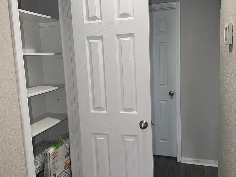 2227 Sanders Brook Dr — Photo 15