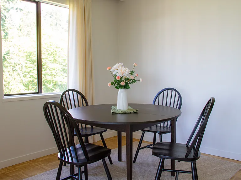 935 Marine Dr — Photo 38