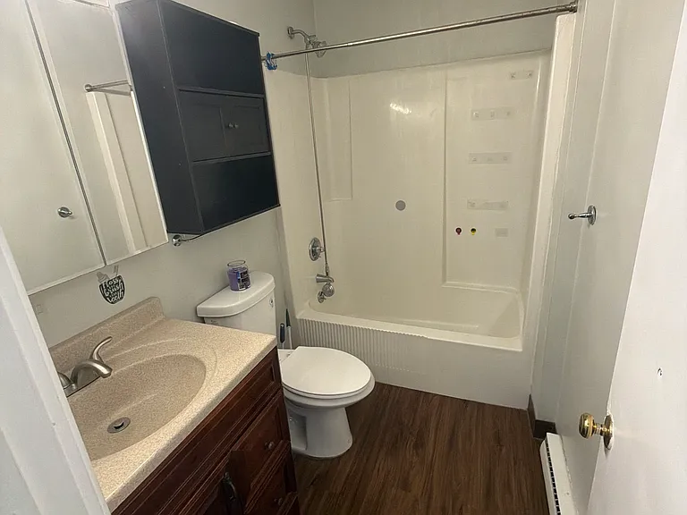 44 Willow St #44 — Photo 4