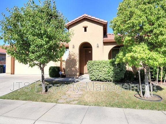 2nd image of 5718 La Venta Way