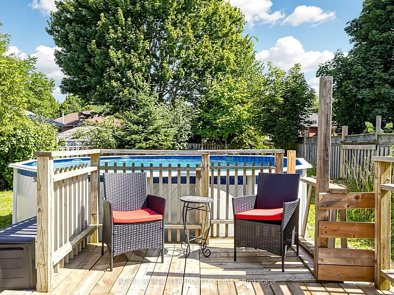 7 Yorkville Ct — Photo 44