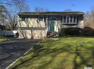 327 Bridge Rd, Hauppauge, NY 11788