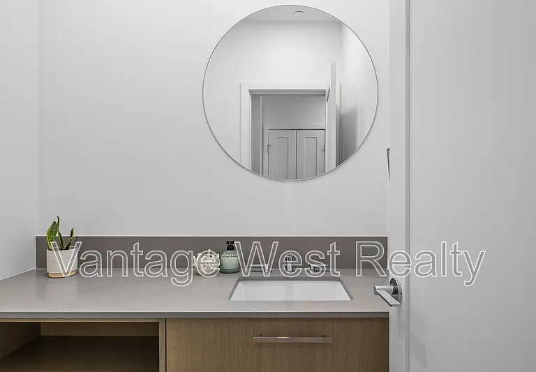 3389 Lakeshore Rd #210 — Photo 16