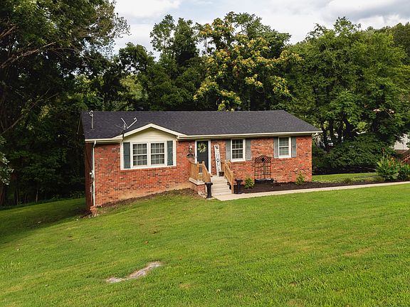 3rd image of 133 Hillwood Dr
