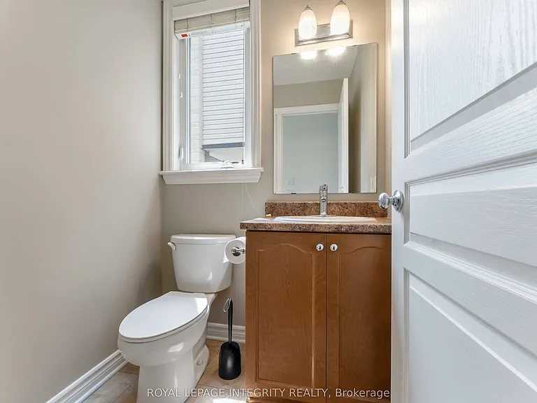 424 Cooks Mill Cres — Photo 24