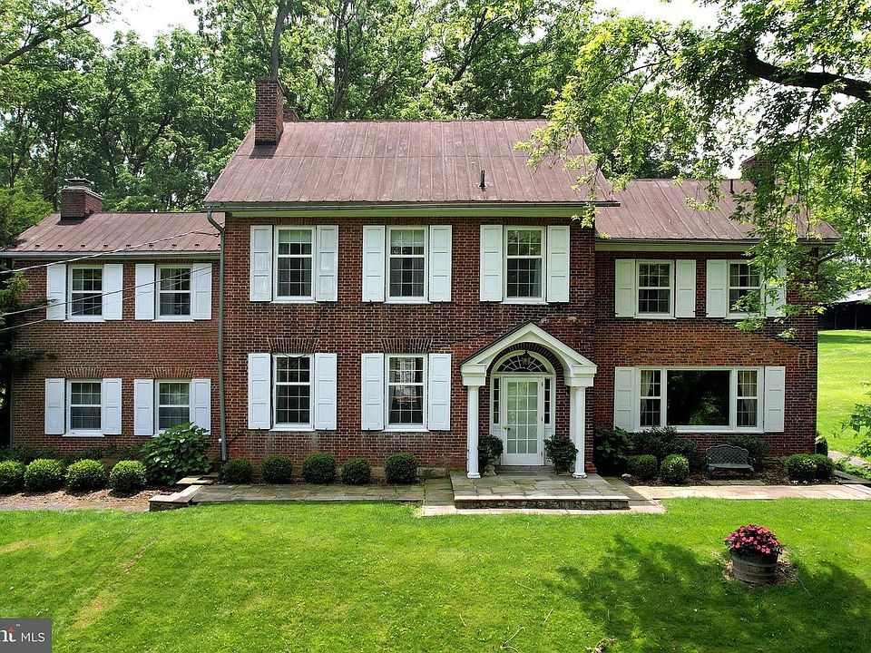 1st image of 1150 Linden Hall Rd