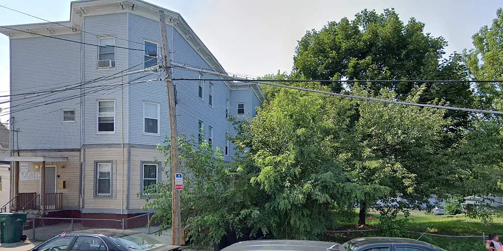 275-281 Front Street — Photo 1