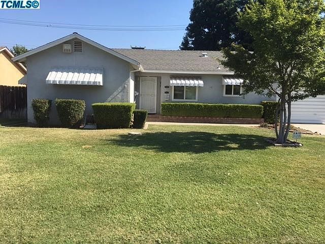 Charming curb appeal when you first drive up to this home!
