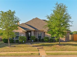 1912 Frederick St, Lancaster, TX 75134