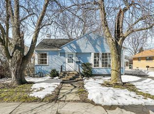 956 Church Rd, Aurora, IL 60505